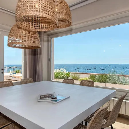 Casa Dins El Mar En Calella Ferienhaus Calella De Palafrugell