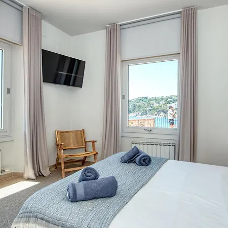 Casa Dins El Mar En Calella * Calella De Palafrugell