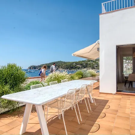 Casa Dins El Mar En Calella Ferienhaus *