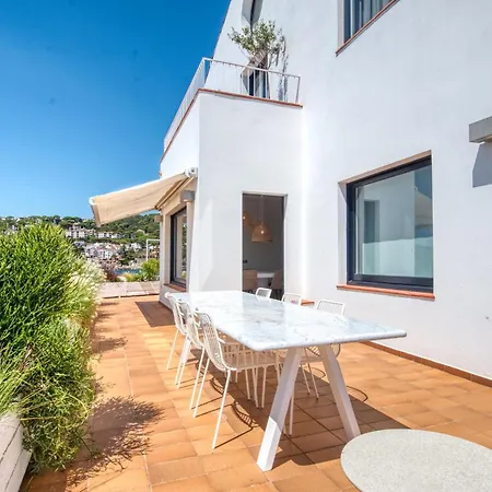 Casa Dins El Mar En Calella *