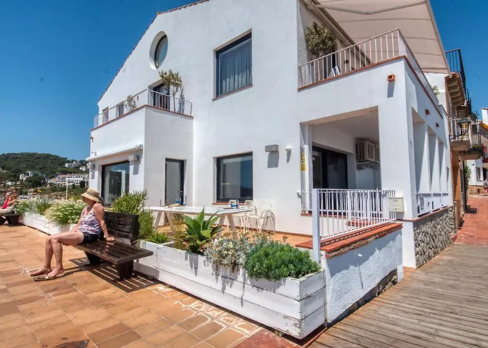 Casa Dins El Mar En Calella *