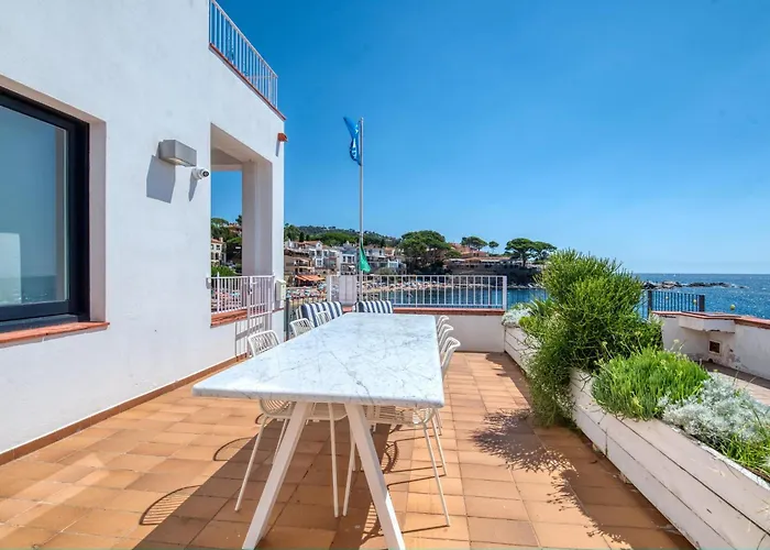Casa Dins El Mar En Calella Сasa de vacaciones Calella De Palafrugell